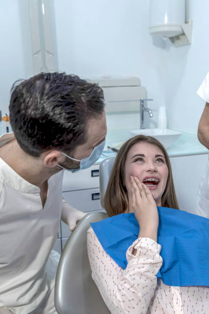 Best Weekend Emergency Dentist in Mapleton, ND